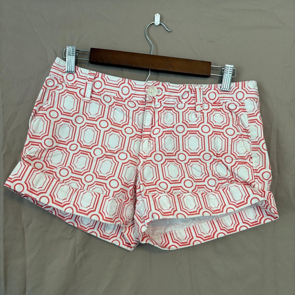 Old Navy Low Rise Geometric White/Pink Shorts Women's 4